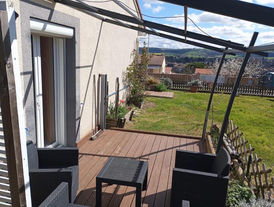 Maison 6 Personnes Billom Eksteriør billede